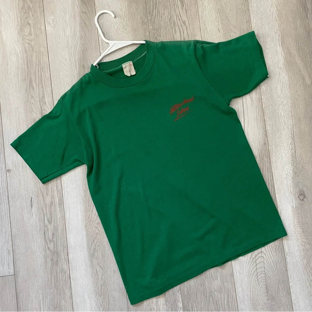 Vintage Hilton Tshirt head island single stitch mens Green (small) casual basic